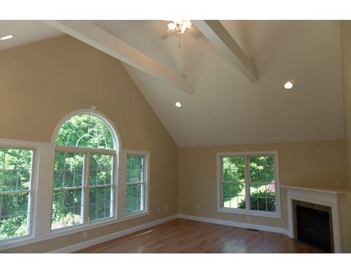 43 Vista Circle Rutland, MA 01543 - Photo 6 of 22 Gallery Image 6