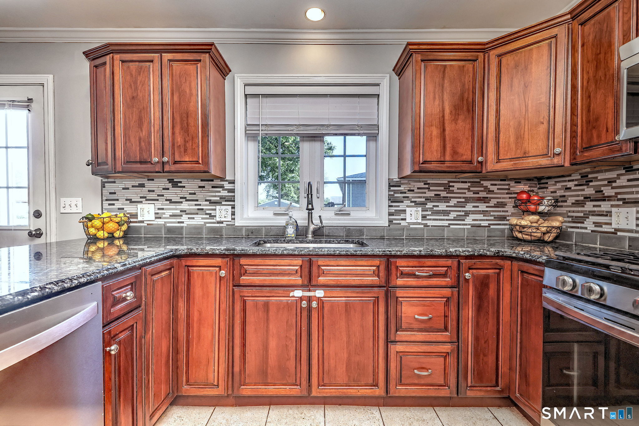 126 Silver Sands Road East Haven, CT 06512 - Photo 12 of 40