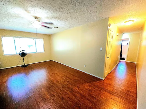 $1,700 | 1546 Ramada Drive, Houston, TX 77062