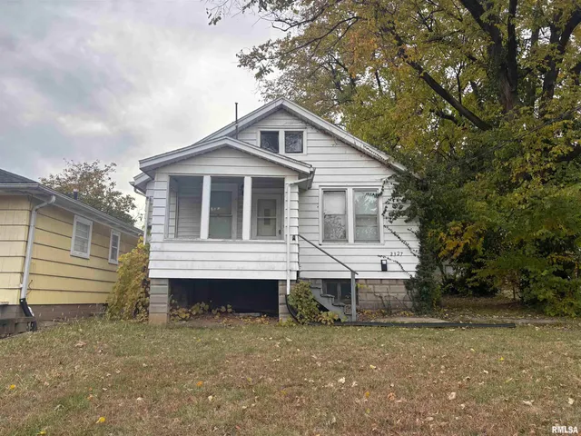 $40,000 | 2327 North Flora Avenue, Peoria, IL 61604