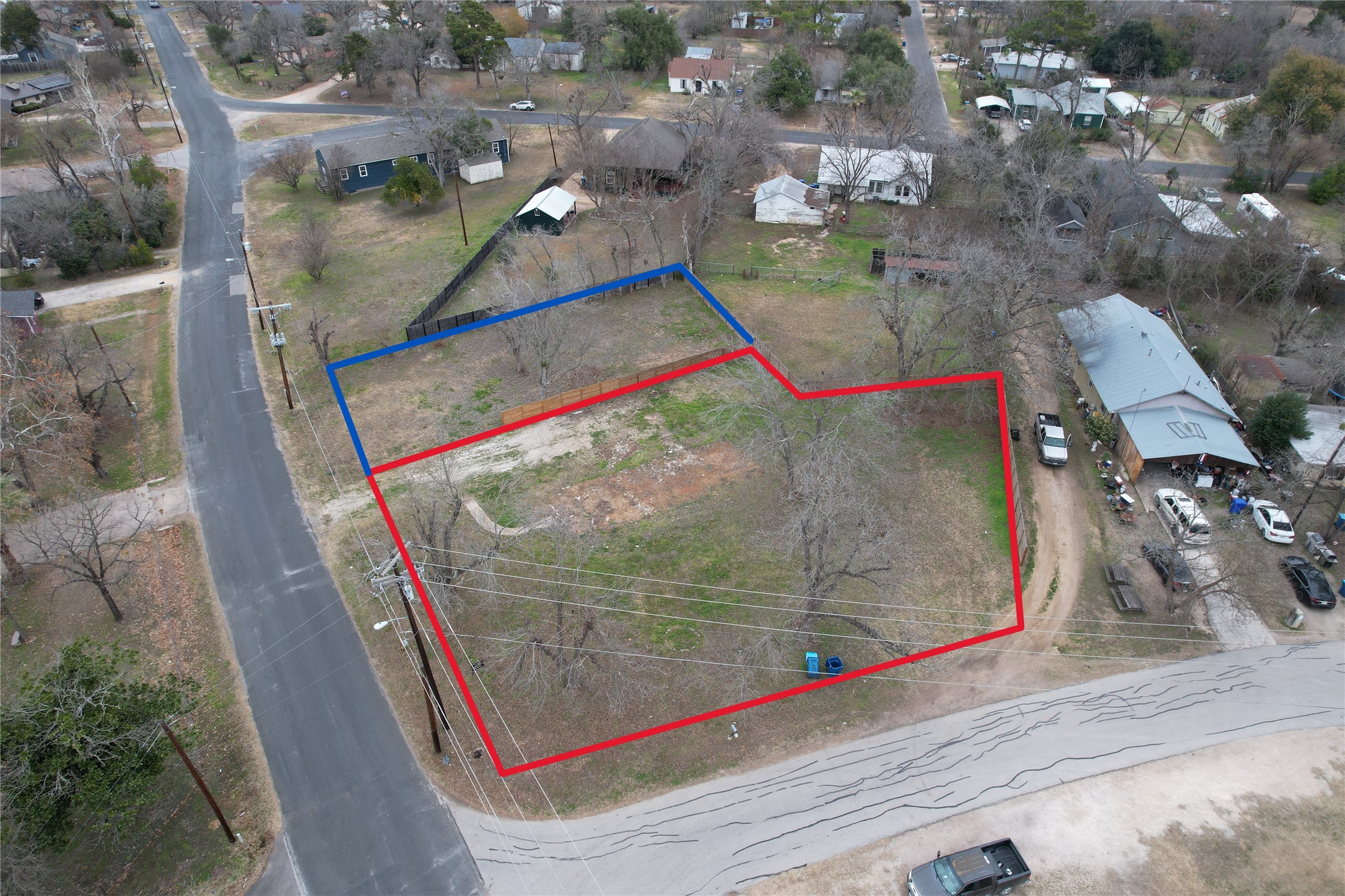 305 Lexington Road Elgin, TX 78621 - Photo 15 of 19 Gallery Image 15
