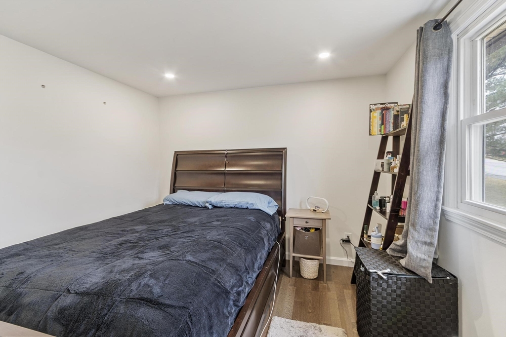 17 Horseshoe Road Dracut, MA 01826 - Photo 23 of 42