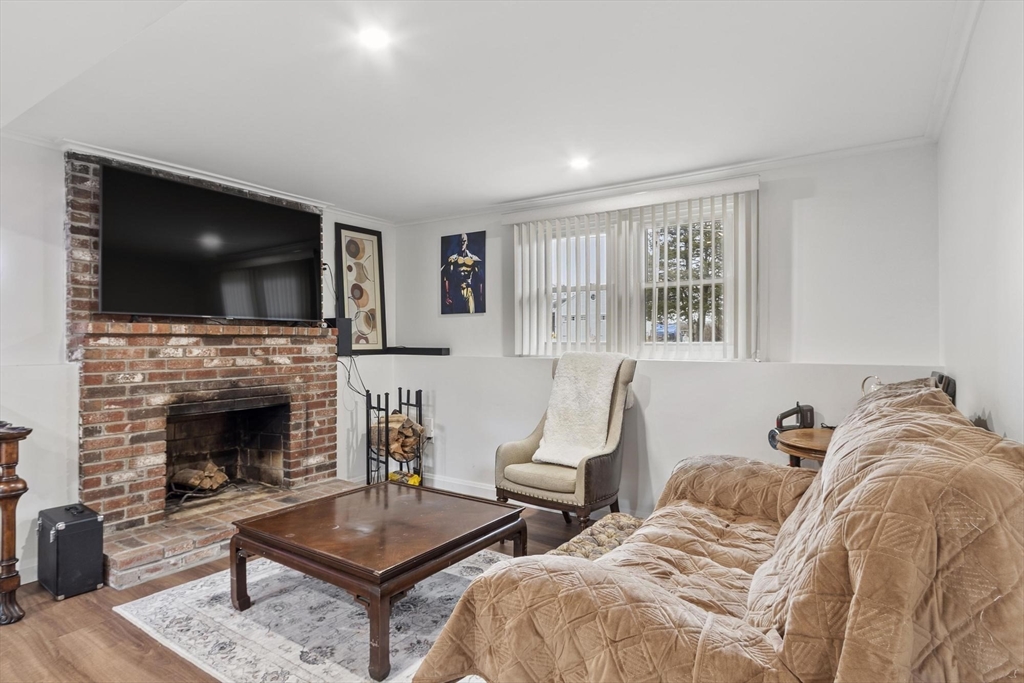 17 Horseshoe Road Dracut, MA 01826 - Photo 29 of 42