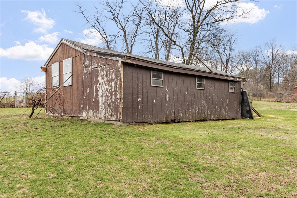 17 Horseshoe Road Dracut, MA 01826 - Photo 40 of 42