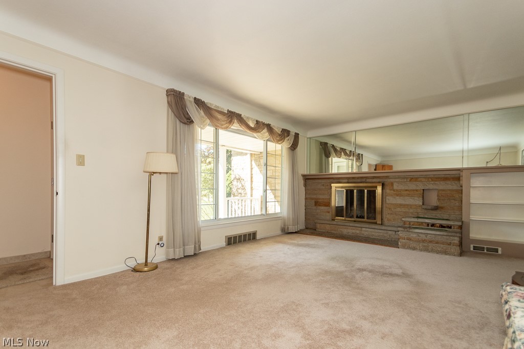 4991 Gleeten Road Cleveland, OH 44143 - Photo 5 of 34 Gallery Image 5