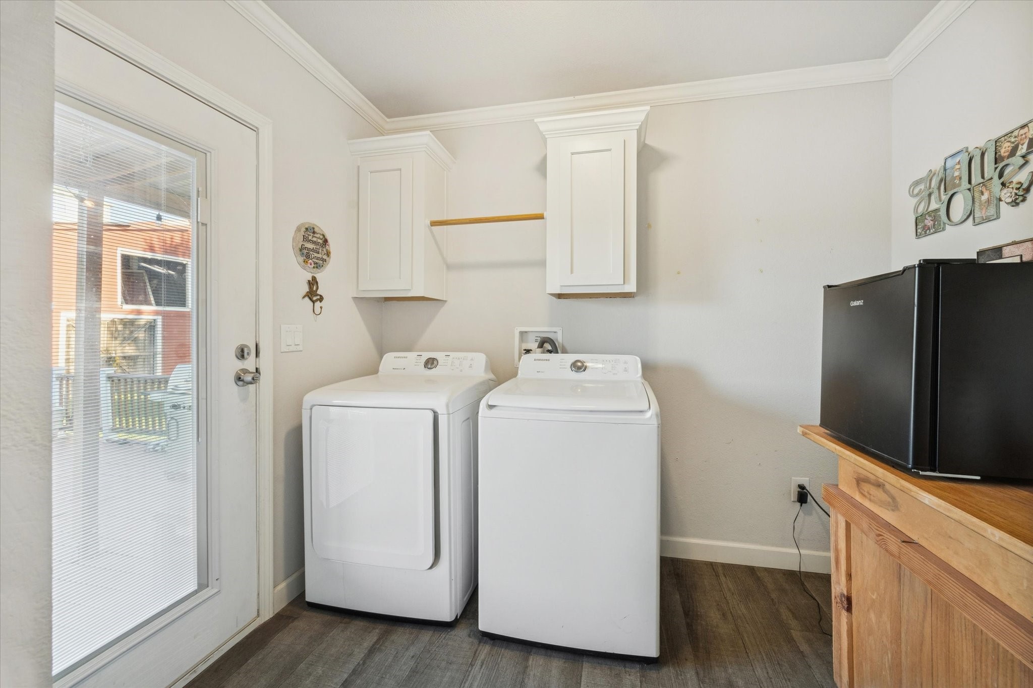 8850 Katy Hockley Road Katy, TX 77493 - Photo 27 of 37 a utility room with dryer and washer