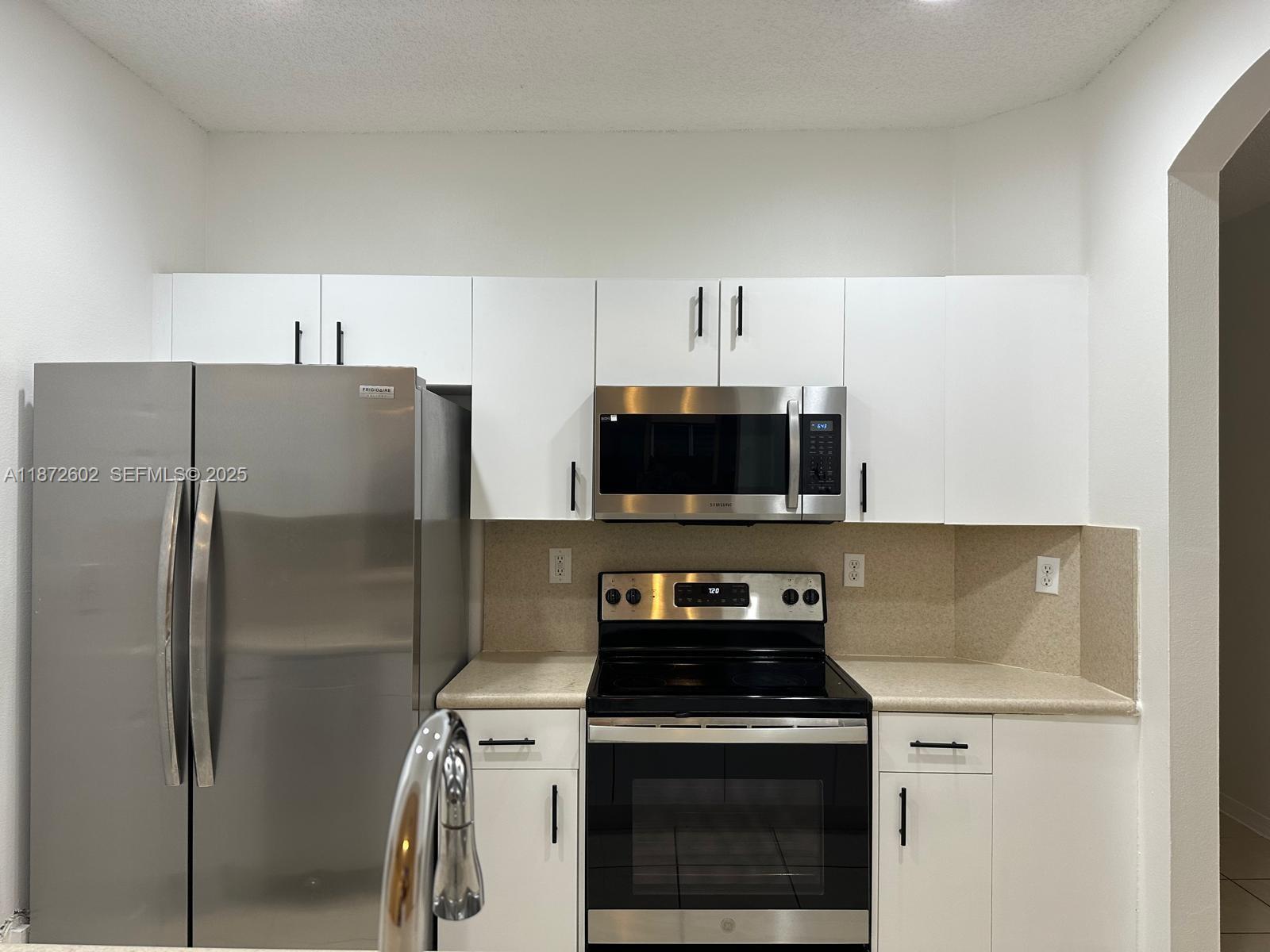 955 Northeast 42nd Terrace, Unit 955 Homestead, FL 33033 - Photo 7 of 25