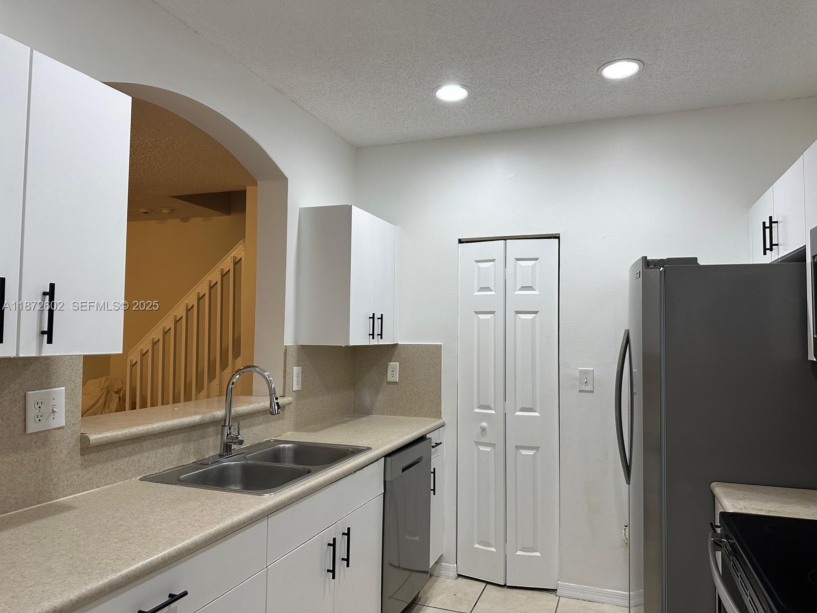 955 Northeast 42nd Terrace, Unit 955 Homestead, FL 33033 - Photo 8 of 25