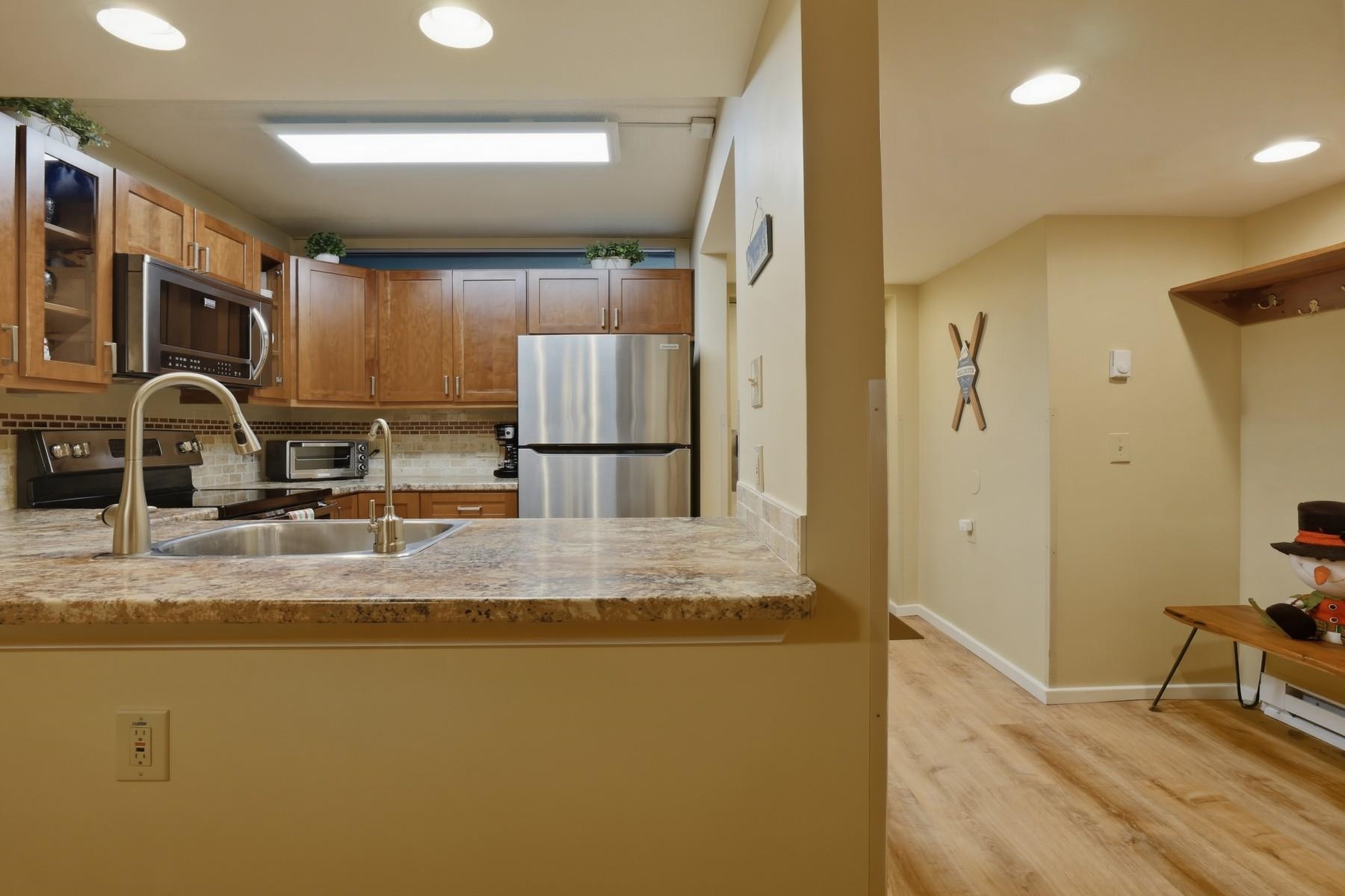 203 Old Mill Road, Unit B09 Killington, VT 05751 - Photo 12 of 43