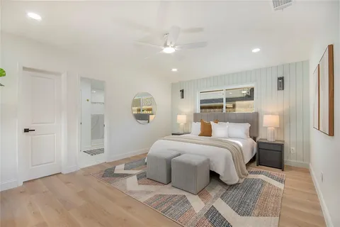 $900,000 | 7220 Claybrook Drive, Dallas, TX 75231