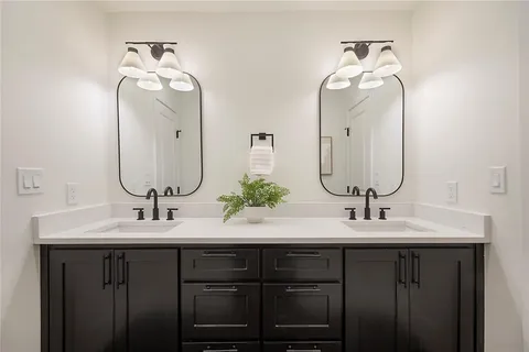 $900,000 | 7220 Claybrook Drive, Dallas, TX 75231