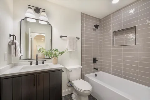 $900,000 | 7220 Claybrook Drive, Dallas, TX 75231