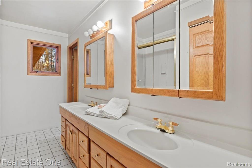 2825 Stanton Road Lake Orion, MI 48362 - Photo 24 of 32