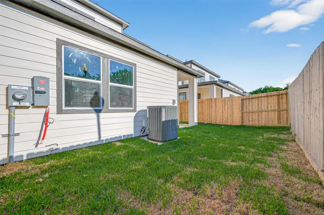 $2,550 | 4330 Avron Drive, Unit A, Stafford, TX 77477