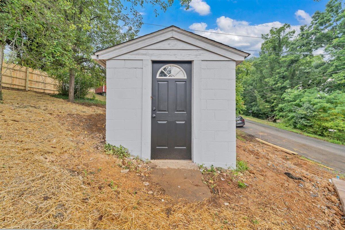 824 Commander Drive Roanoke, VA 24012 - Photo 38 of 45 38-MIB00794