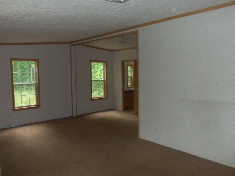 2811 Hoosier Valley Road Traverse City, MI 49685 - Photo 18 of 35 1786104-17.JPG
