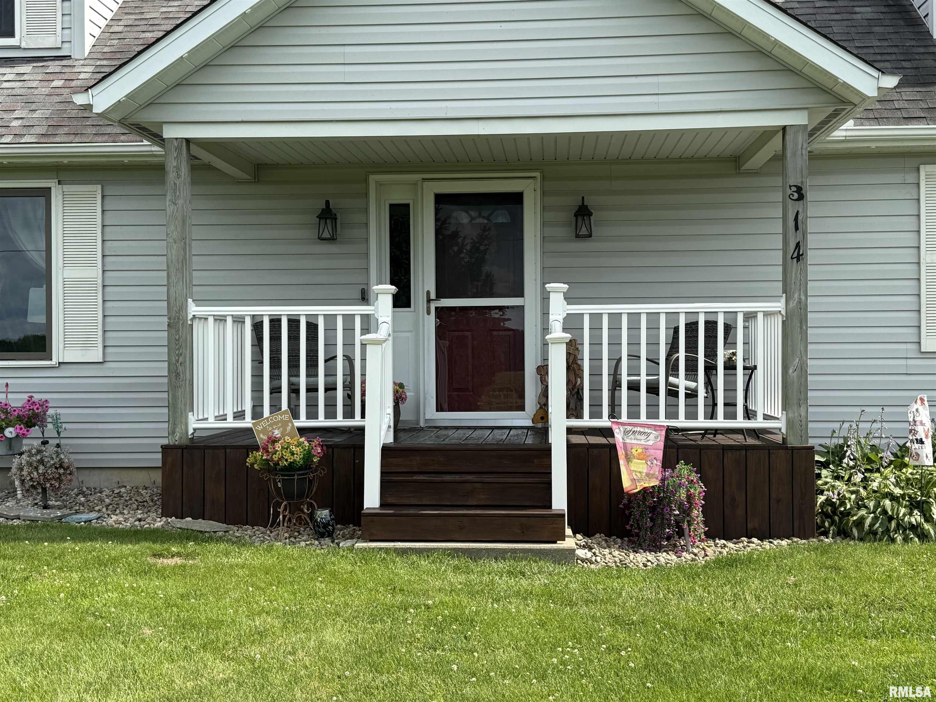 314 West 9th Street Canton, IL 61520 - Photo 2 of 4