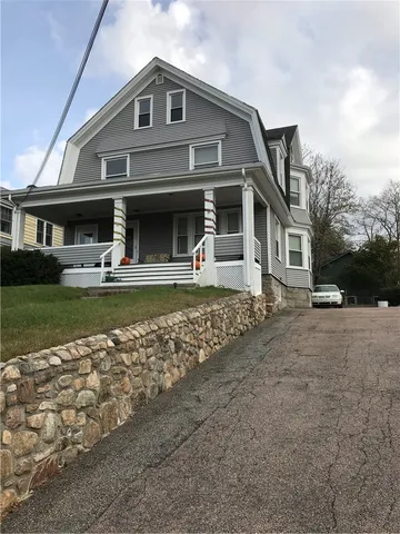 $1,900 | 51 Summer Street, Unit 2, Westerly, RI 02891