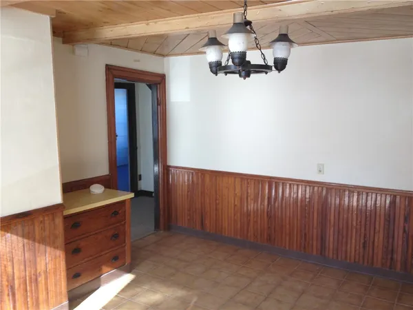 $1,900 | 51 Summer Street, Unit 2, Westerly, RI 02891