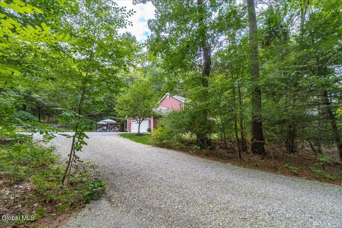 38 Thunderbird Drive Queensbury, NY 12804 - Photo 13 of 60 040-38 Thunderbird Dr-40