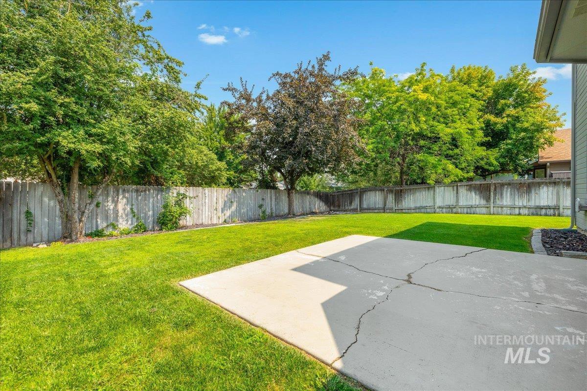 952 East Hawk Street Meridian, ID 83646 - Photo 29 of 33 Gallery Image 29