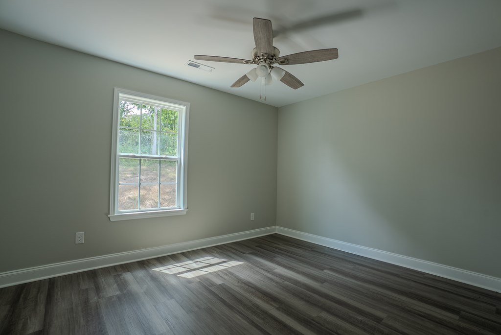 139 Harrison Lane Dalton, GA 30721 - Photo 5 of 16 Gallery Image 5