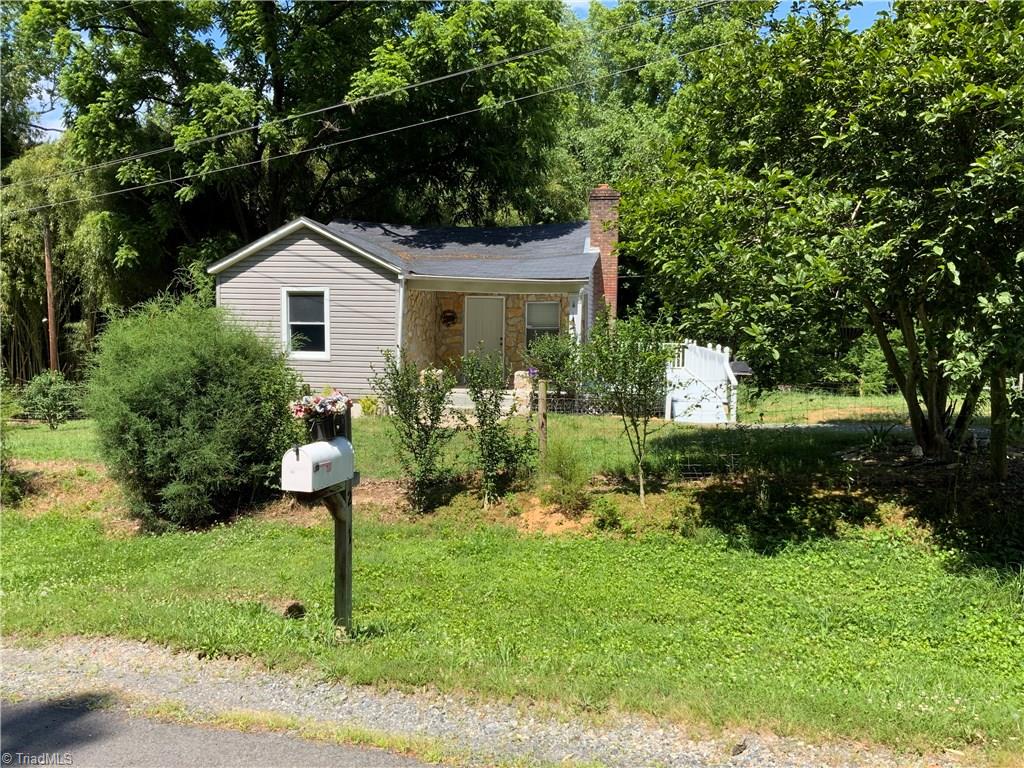 241 Dan River Road Madison, NC 27025 - Photo 2 of 30 241 Dan River Road