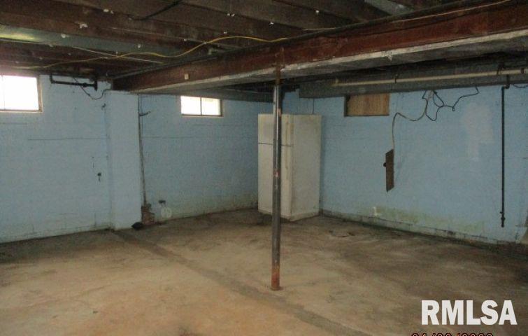 116 North Griffin Street Macomb, IL 61455 - Photo 7 of 8