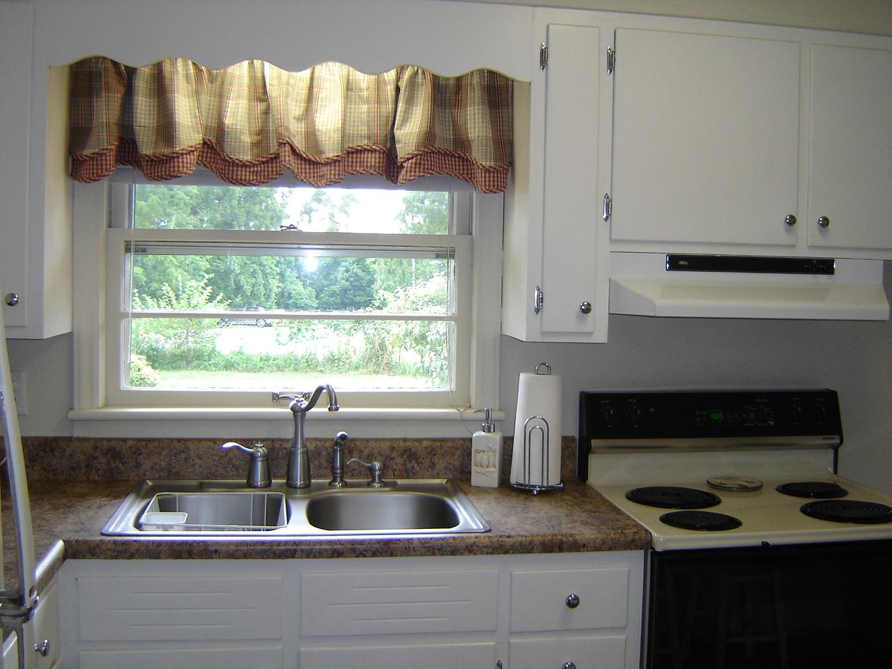 5303 Darby Road Roanoke, VA 24012 - Photo 20 of 28 Kitchen 2