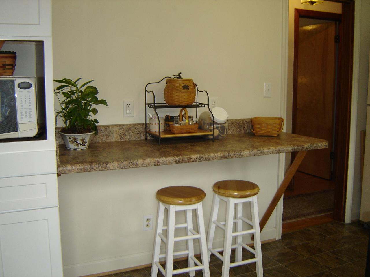5303 Darby Road Roanoke, VA 24012 - Photo 21 of 28 Kitchen 3