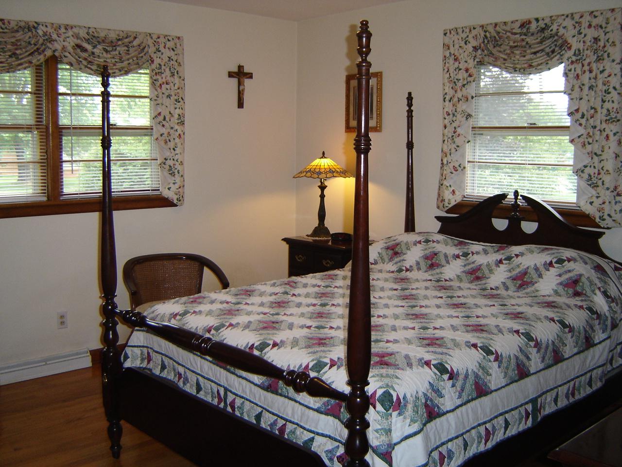 5303 Darby Road Roanoke, VA 24012 - Photo 22 of 28 Bedroom