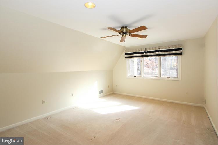 11101 Tara Road Potomac, MD 20854 - Photo 15 of 20 Bedroom
