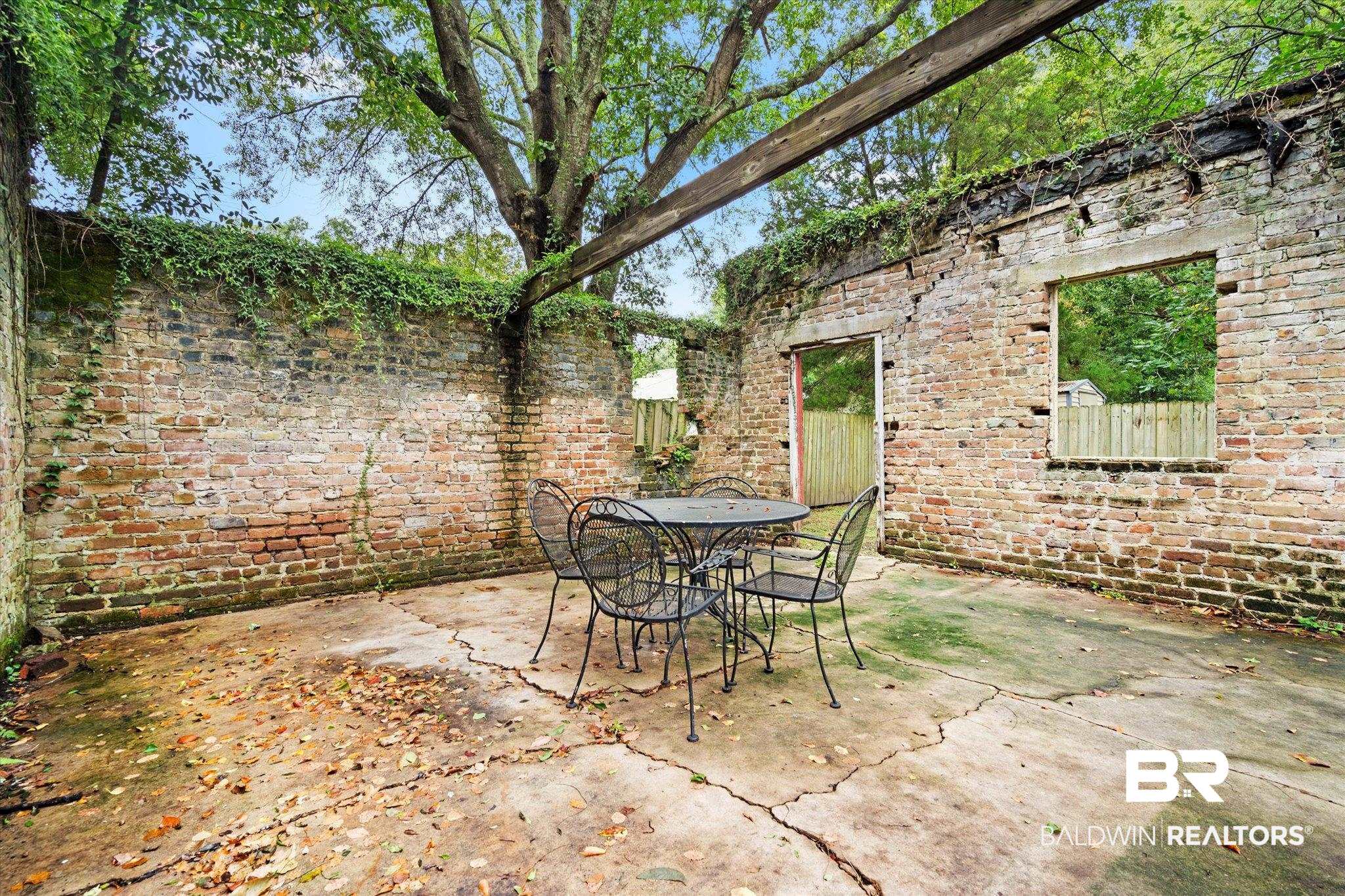 308 South Ann Street Mobile, AL 36604 - Photo 25 of 30 View of patio / terrace
