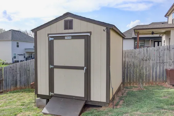 $385,000 | 1028 Spicer Drive, Clarksville, TN 37042
