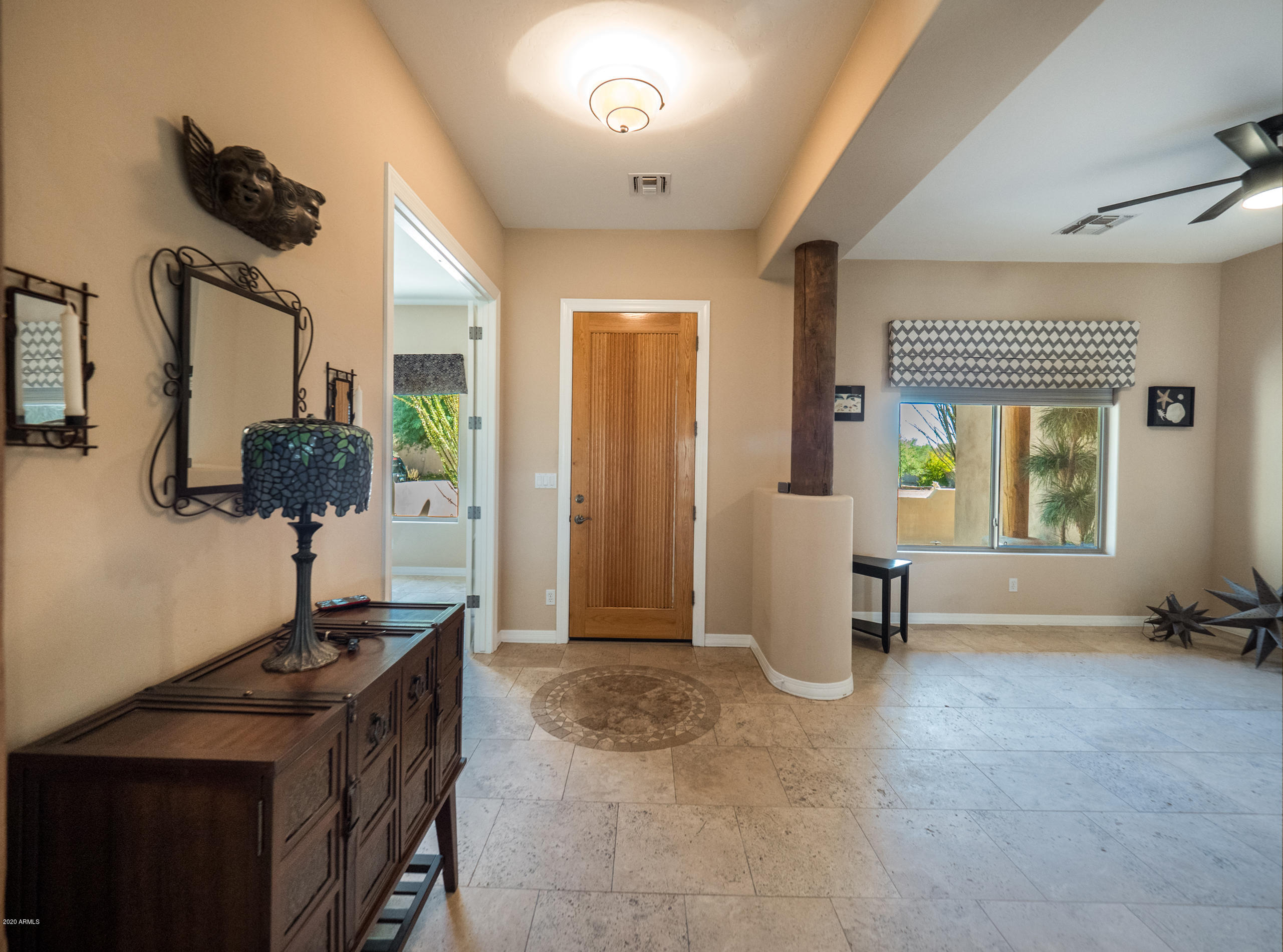 18 East Irvine Road Phoenix, AZ 85086 - Photo 6 of 29 _1466460 copy