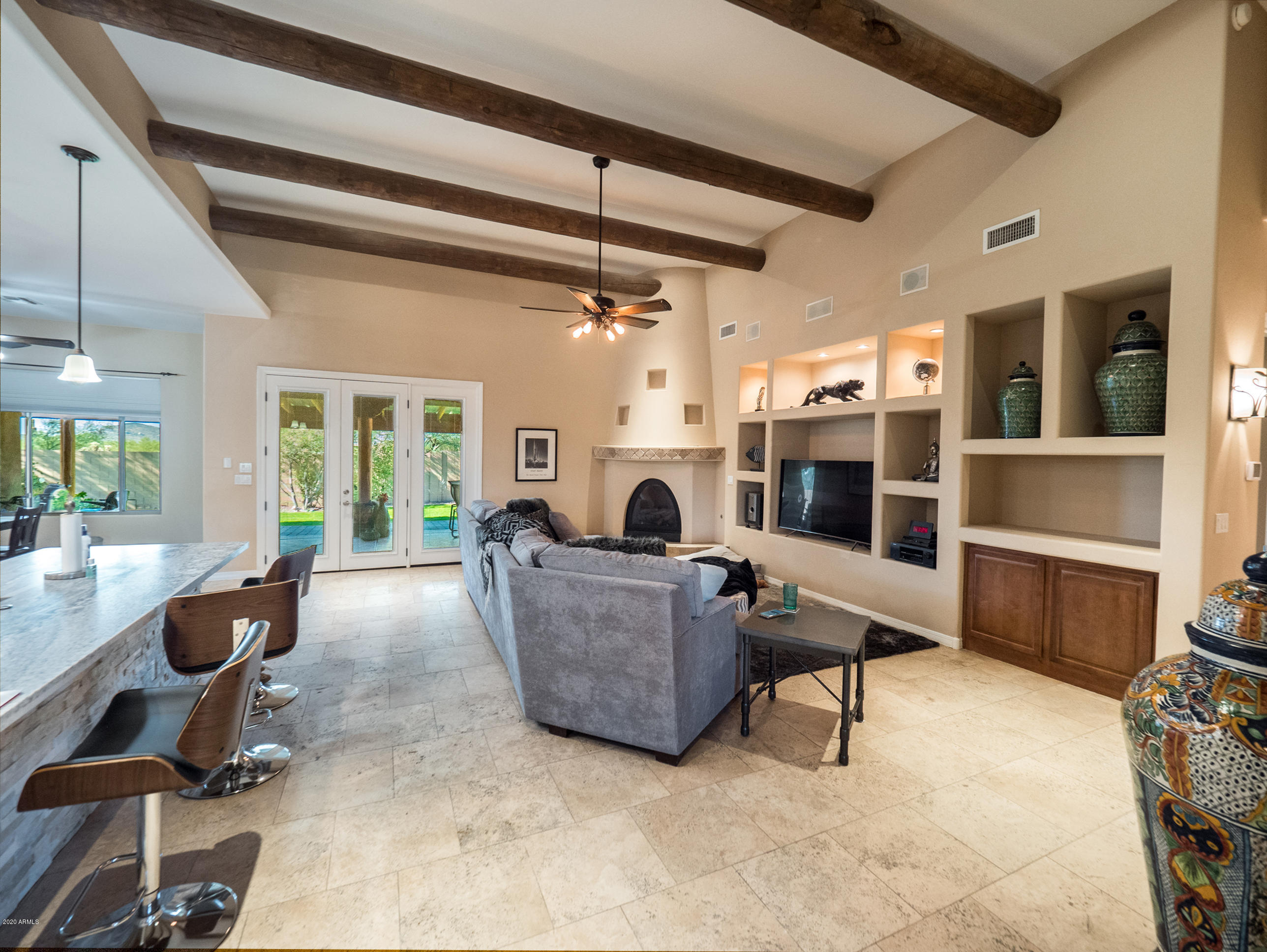 18 East Irvine Road Phoenix, AZ 85086 - Photo 8 of 29 _1466467 copy