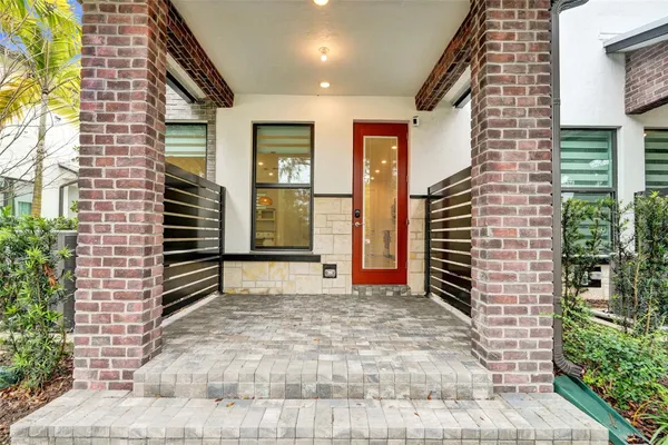 $4,000 | 8355 Northwest 7th Place, Plantation, FL 33324