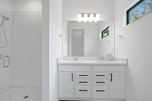 $4,000 | 8355 Northwest 7th Place, Plantation, FL 33324