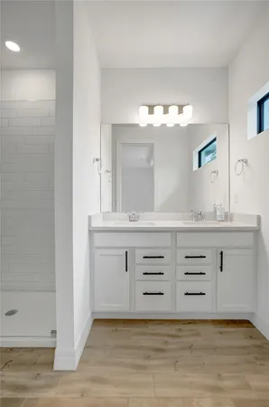 $4,000 | 8355 Northwest 7th Place, Plantation, FL 33324