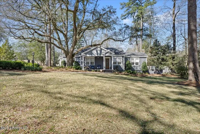 $475,000 | 1548 North 7th Avenue, Laurel, MS 39440