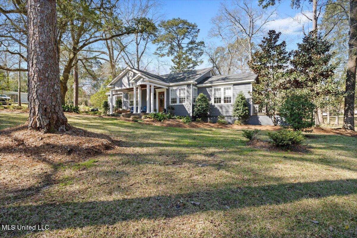 1548 North 7th Avenue Laurel, MS 39440 - Photo 4 of 62 04-Front Exterior