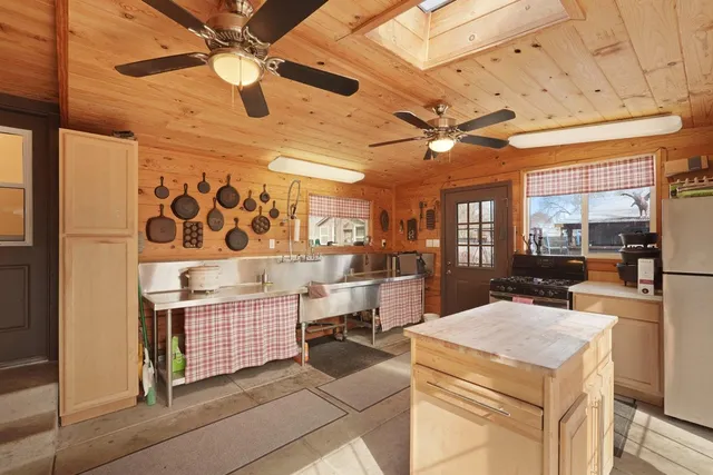 $1,220,000 | 210 Melissa Way, Valley Springs, CA 95252