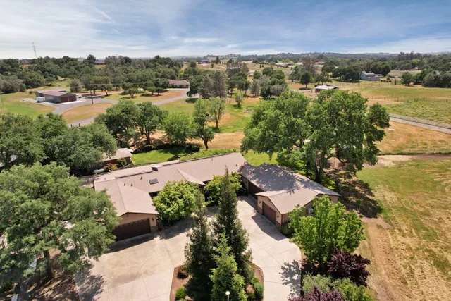 $1,220,000 | 210 Melissa Way, Valley Springs, CA 95252