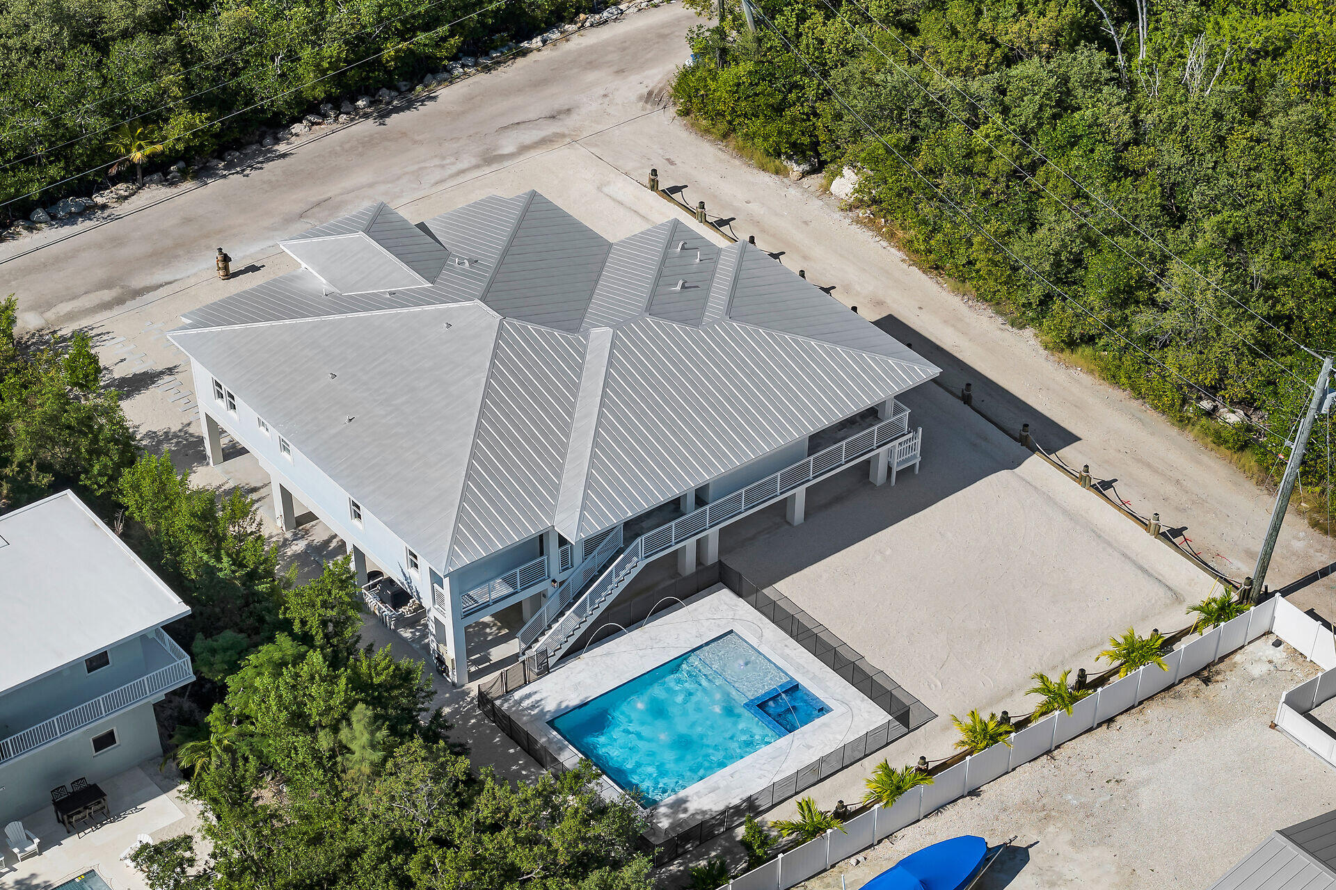 1508 Shaw Drive Key Largo, FL 33037 - Photo 59 of 68 an aerial view of a house
