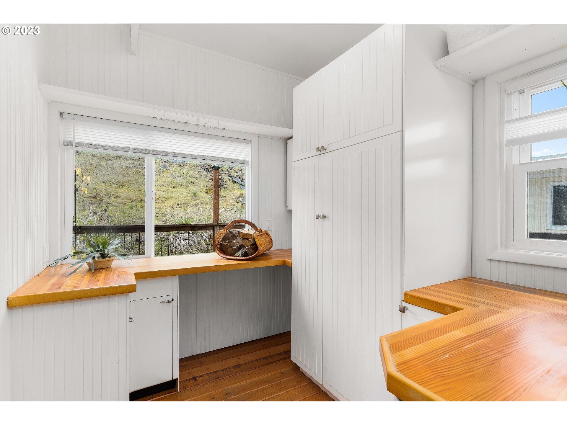 429 North Bridgeton Road, Unit 3 Portland, OR 97217 - Photo 14 of 34 Gallery Image 14