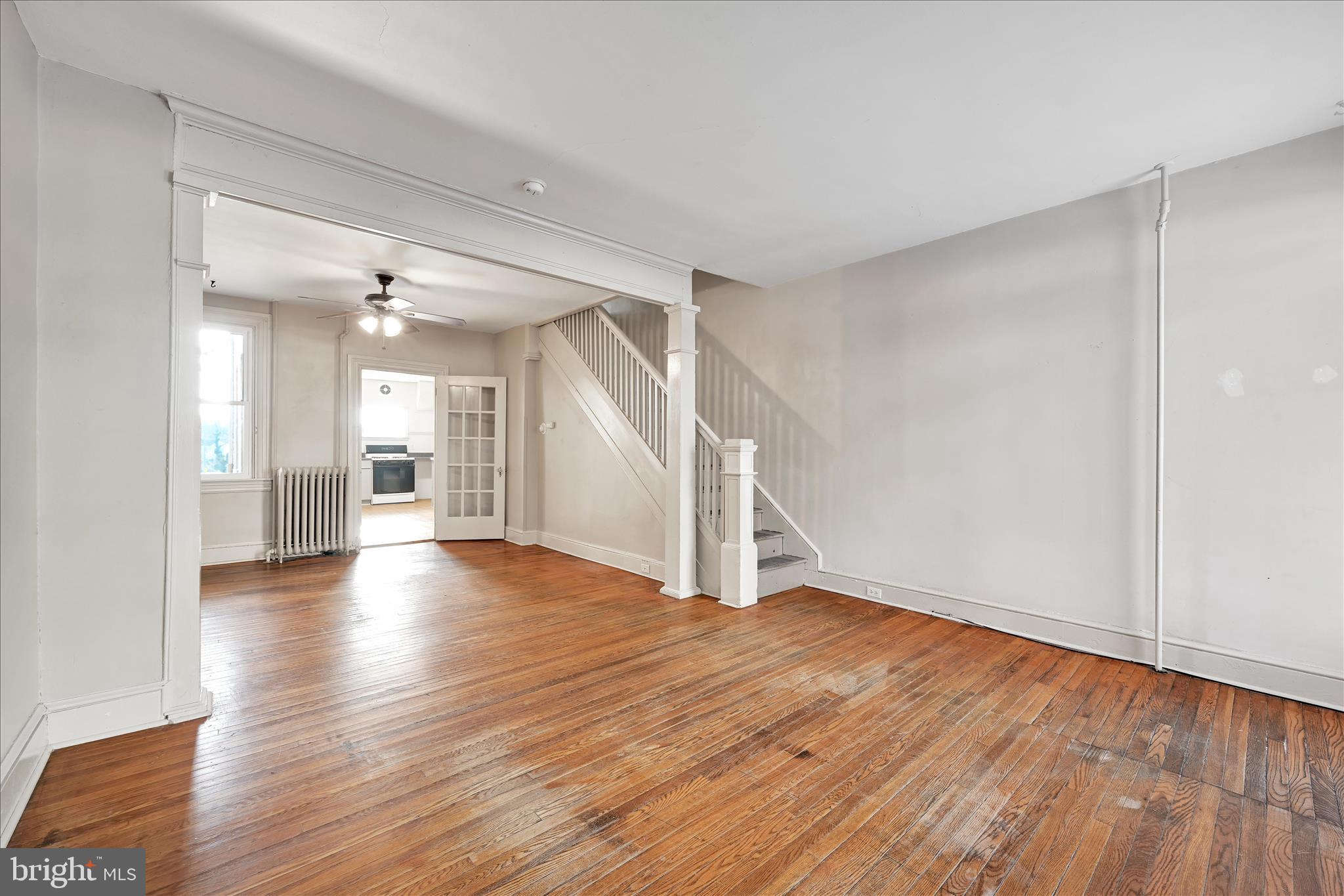 448 Fremont Street Lancaster, PA 17603 - Photo 12 of 49 Living Area