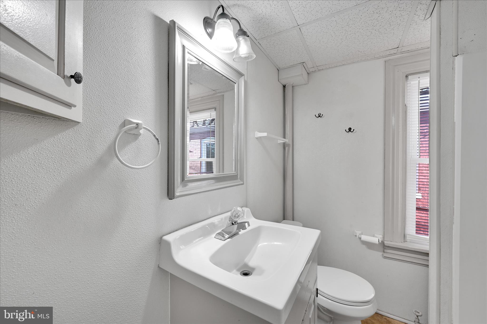 448 Fremont Street Lancaster, PA 17603 - Photo 27 of 49 Bathroom