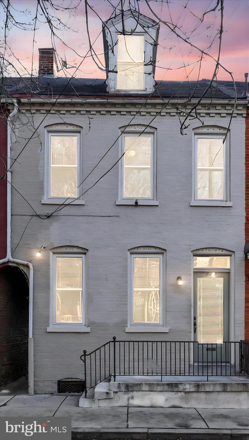 448 Fremont Street Lancaster, PA 17603 - Photo 4 of 49 Twilight