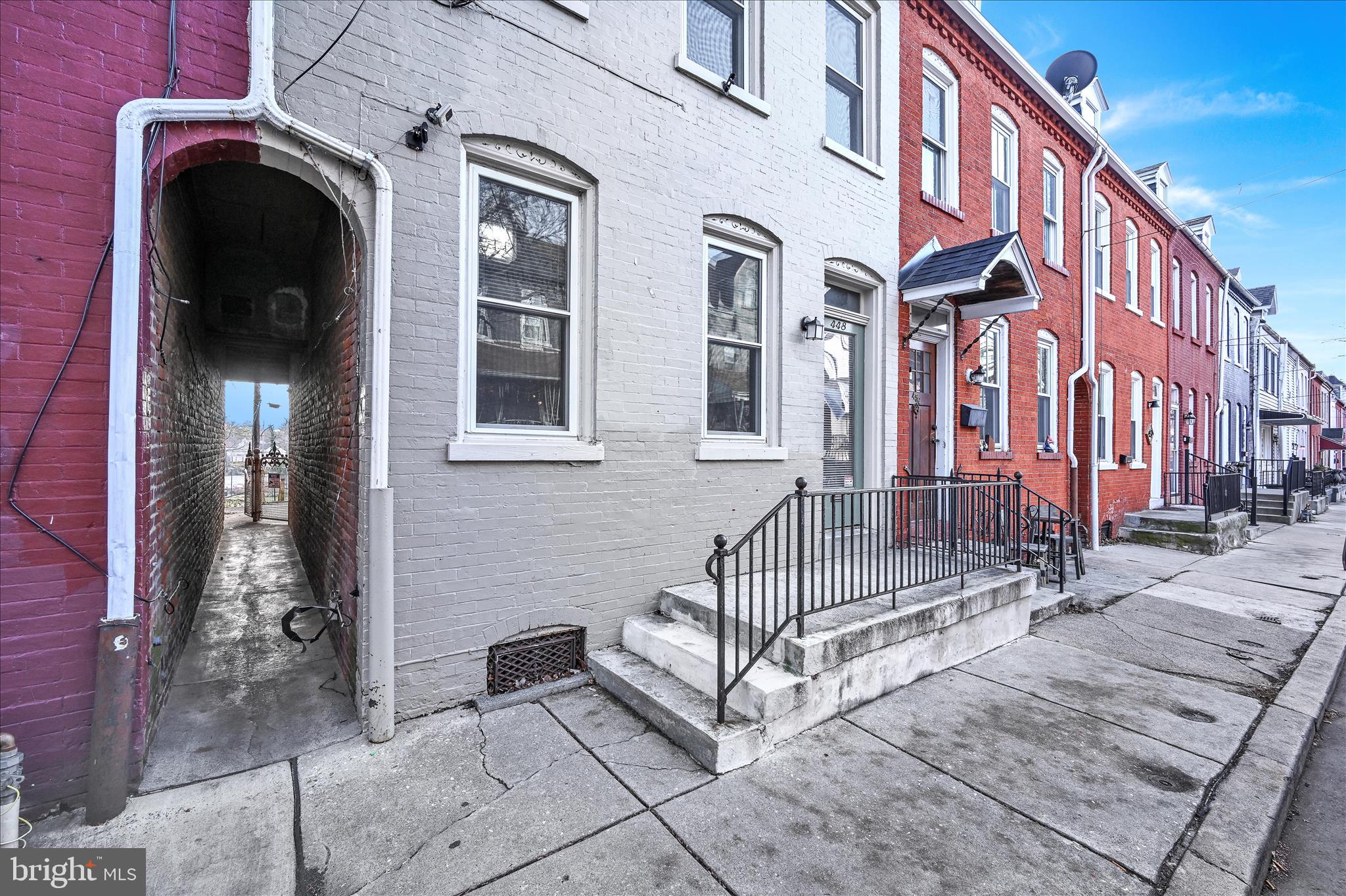 448 Fremont Street Lancaster, PA 17603 - Photo 10 of 49 Entrance