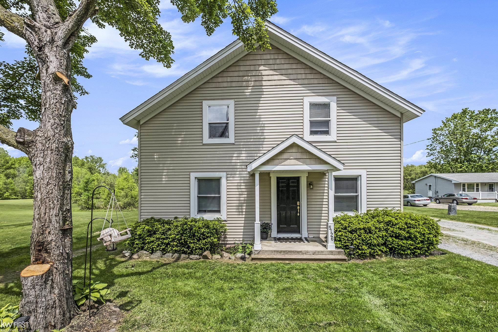 5126 West Thompson Road Linden, MI 48451 - Photo 2 of 27